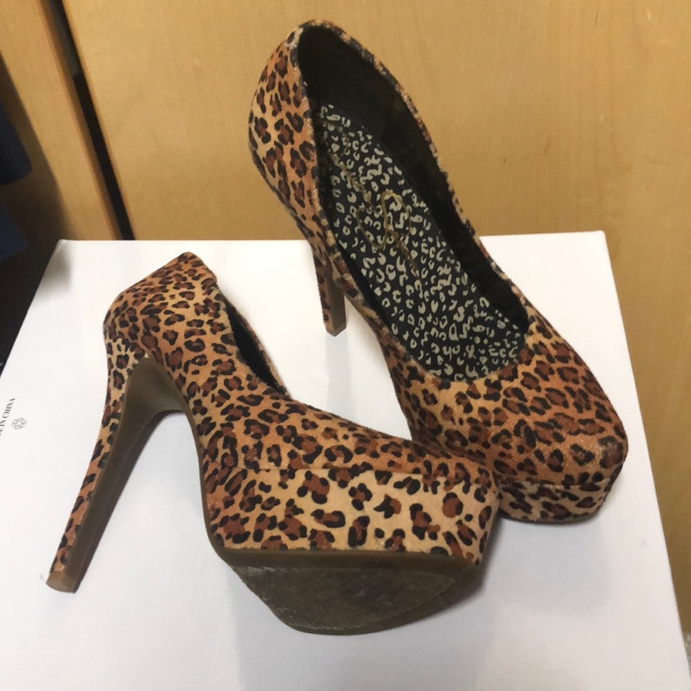 Jessica Simpson Pump